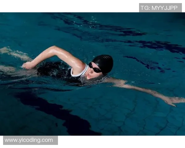 自由泳呼吸技巧解析：如何掌握正确呼吸方式提高游泳效率与速度