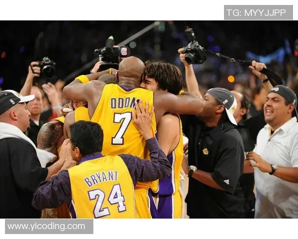 科比退役：传奇落幕，湖人巨星的辉煌岁月与未来传承